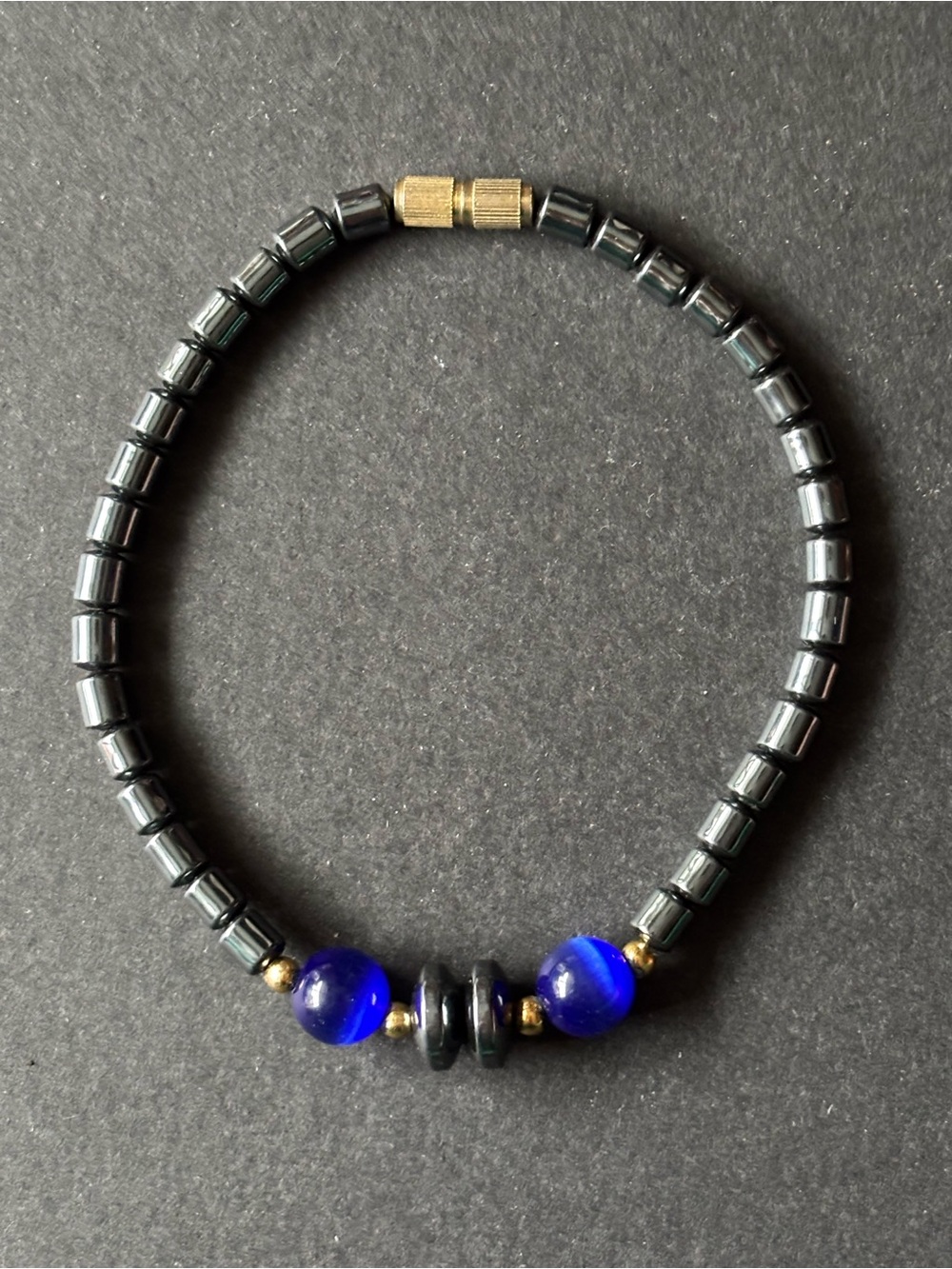 Vintage Hematite Bead Bracelet | Blue Cat Eye Accent Beads - Picture 2 of 8